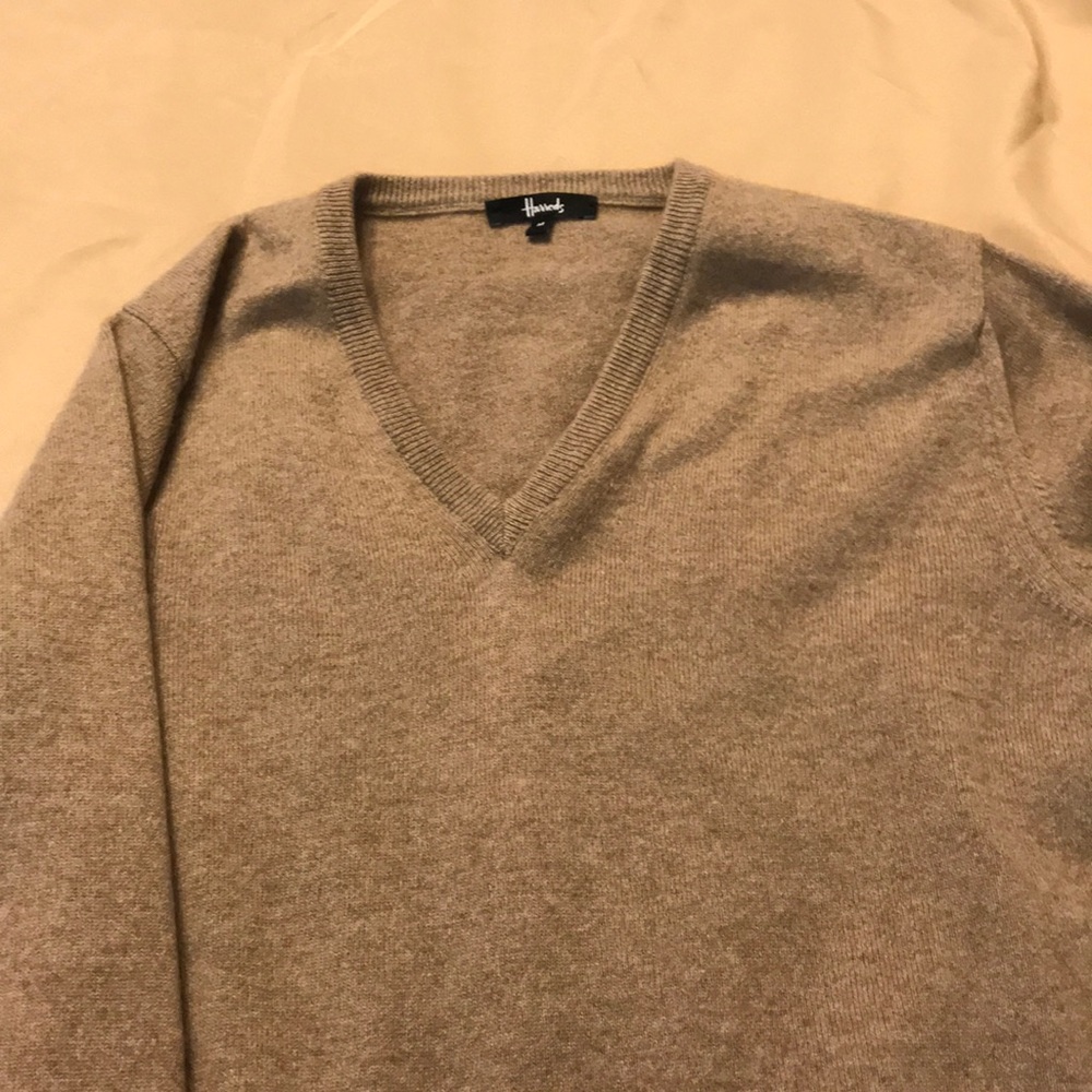 Harrods men’s Cashmere sweater in khaki